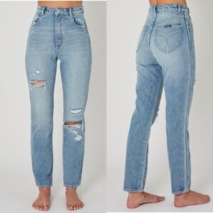 Rolla’s Elle Jean Super High Rise Relaxed Garage Worn Blue